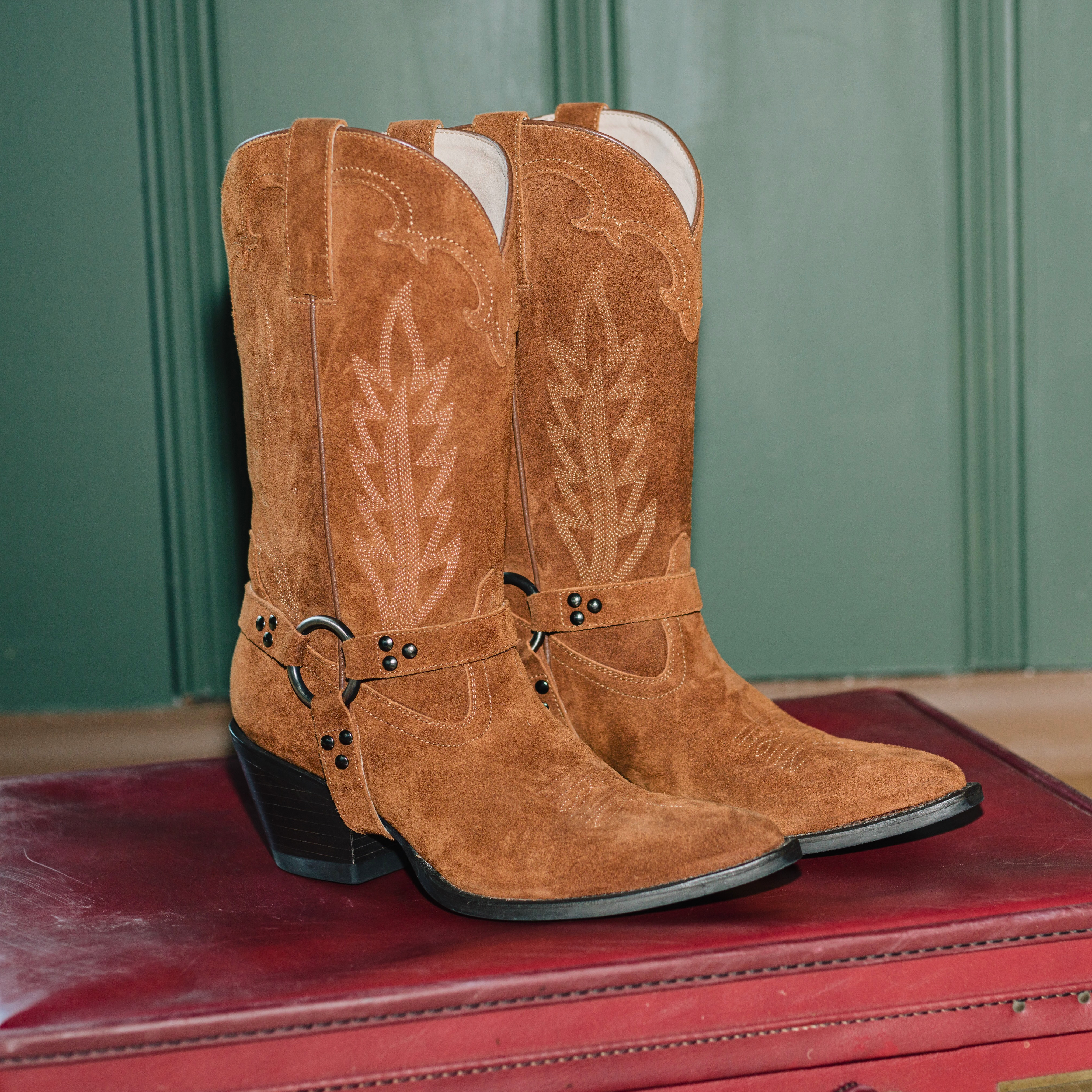 brown boots
